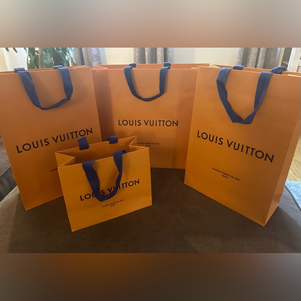 Louis Vuitton bag bundle - Picture 1 of 7